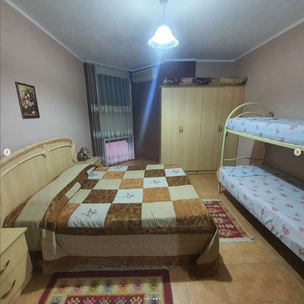 Ambjent Plazh Qera Ditore 